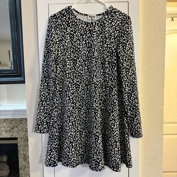 Show Me Your Mumu Long Sleeve Crewneck Swing Dress Size Medium - Picture 2 of 5